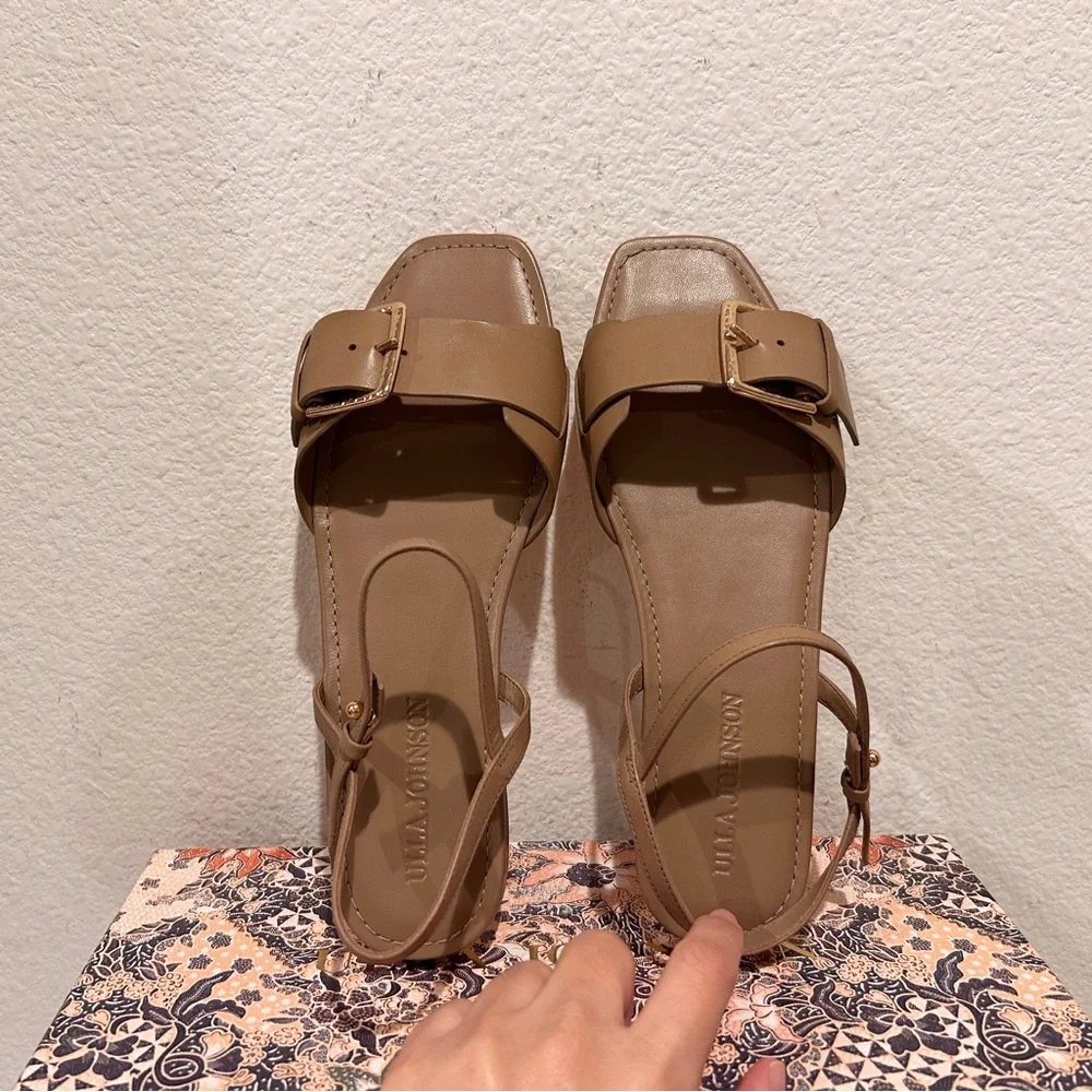 Ulla Johnson Sofia Leather Buckle Flat Sandals in Sand, Size 37, New in Box